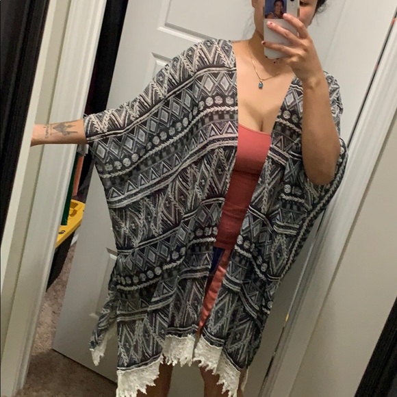 AZTECA BOHO KIMONO - Picture 2 of 4
